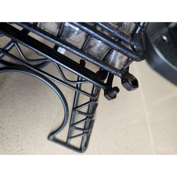 Eiffel Tower Blown Glass and Metal Table Lamp Paris French Travel - Picture 11 of 11